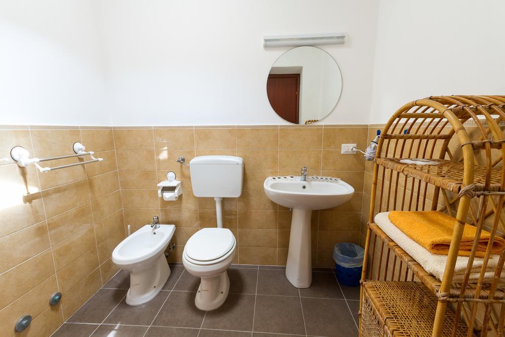 Casa Schmidt Bed & Breakfast Vulcano  Exterior photo